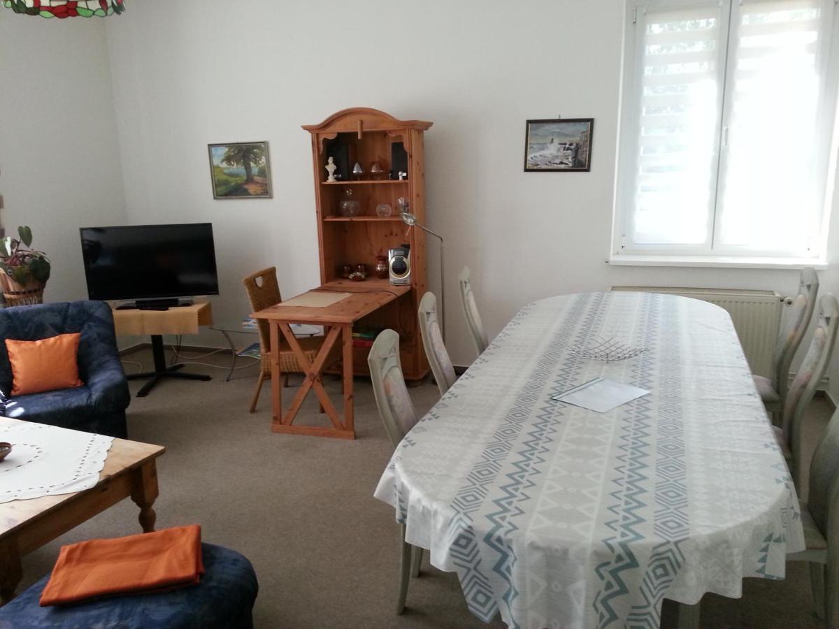 Grosse Wohnung Nossentiner Huette Esterno foto