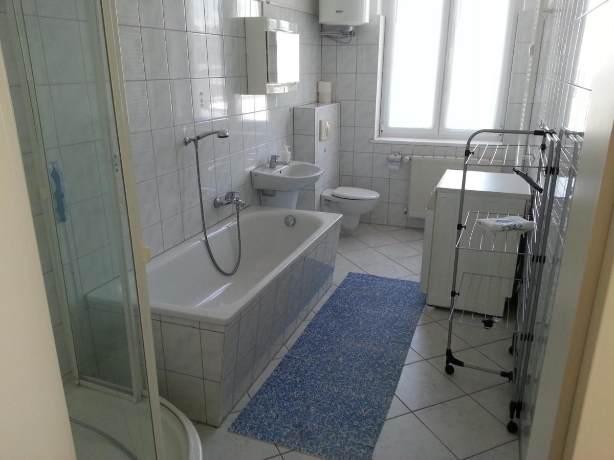 Grosse Wohnung Nossentiner Huette Esterno foto