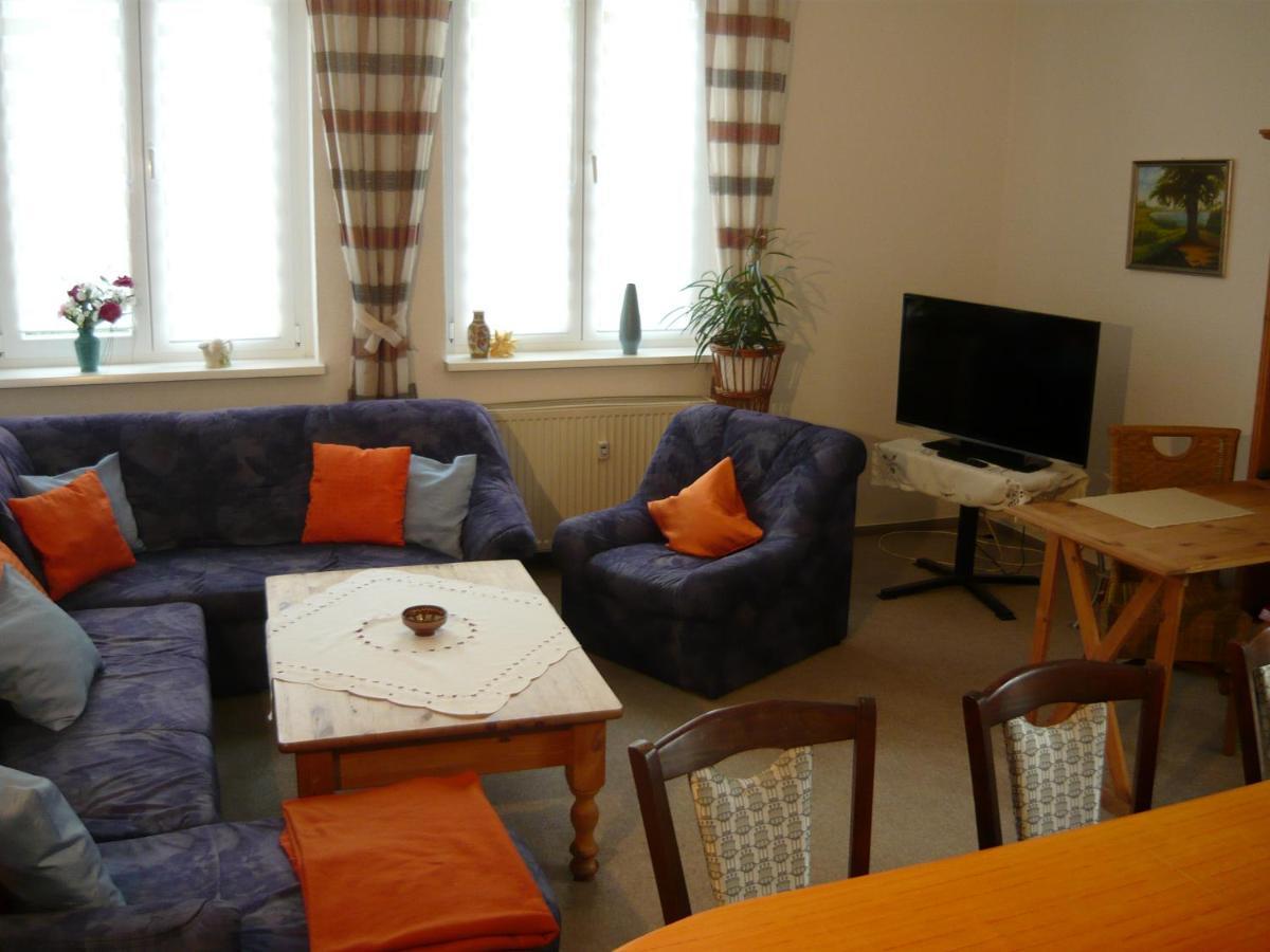 Grosse Wohnung Nossentiner Huette Esterno foto